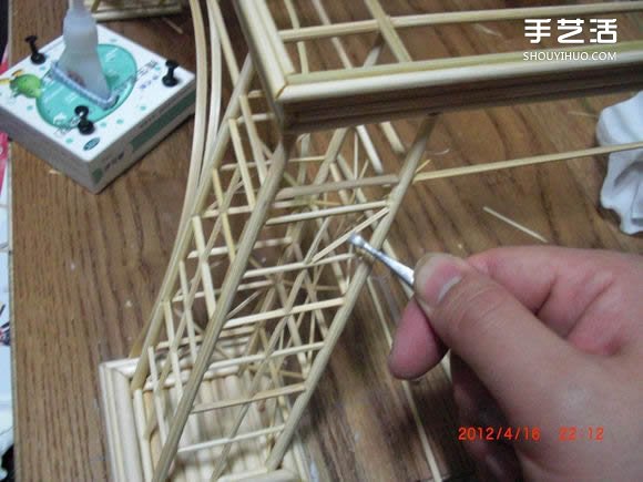 筷子和竹簽制作埃菲爾鐵塔模型的詳細圖解教程 -  itrip.net.cn