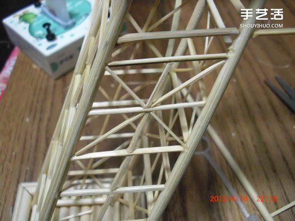 筷子和竹簽制作埃菲爾鐵塔模型的詳細圖解教程 -  itrip.net.cn