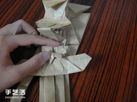 灼眼的夏娜折紙圖解 動漫人物夏娜折紙教程 -  itrip.net.cn