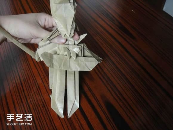 灼眼的夏娜折紙圖解 動漫人物夏娜折紙教程 -  itrip.net.cn
