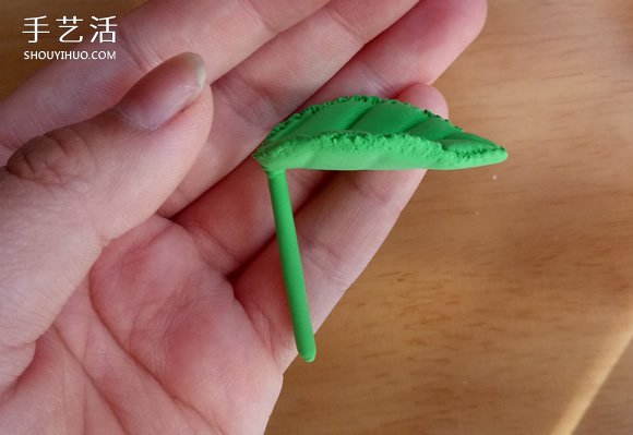 怎樣制作粘土打傘的小貓 超輕粘土卡通貓咪DIY -  itrip.net.cn