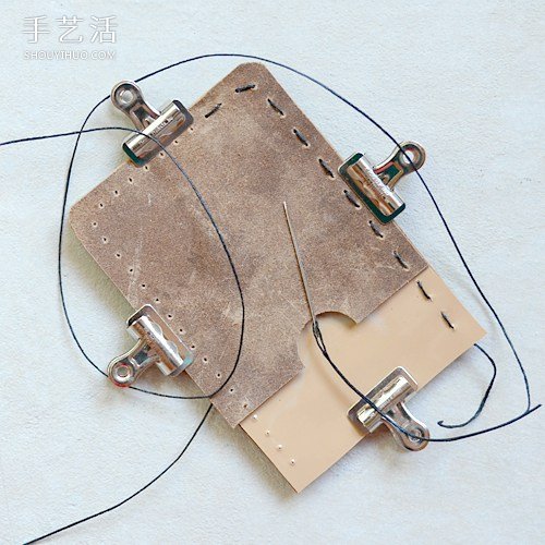 送男友的好禮物：自制iPhone皮革手機(jī)套的方法 -  itrip.net.cn