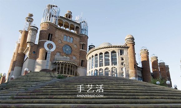 53年的堅持！西班牙老爺爺自己蓋出一間大教堂 -  itrip.net.cn