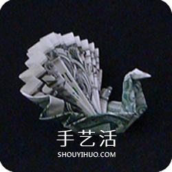 感恩節(jié)火雞的折法圖解 折紙火雞的方法步驟 -  itrip.net.cn