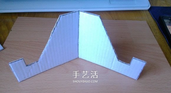 廢紙盒做手機支架方法 簡易手機支架制作方法 -  itrip.net.cn