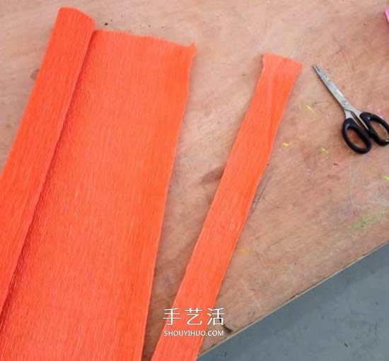 手工皺紋紙玫瑰花做法 玫瑰花皺紋紙花的折法 -  itrip.net.cn