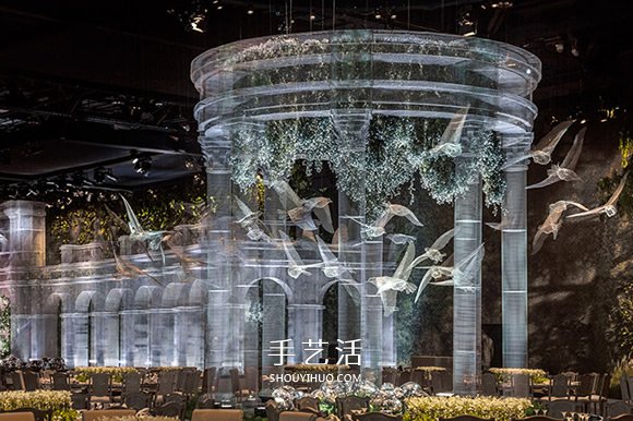 華麗似海市蜃樓？銀色金屬線構(gòu)筑皇家庭園 -  itrip.net.cn