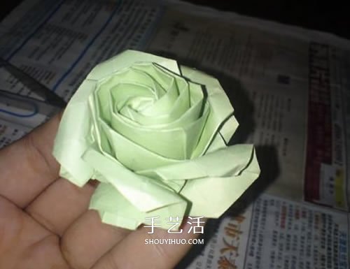 美麗又復(fù)雜玫瑰花折紙 NS玫瑰折紙實(shí)拍圖解 -  itrip.net.cn