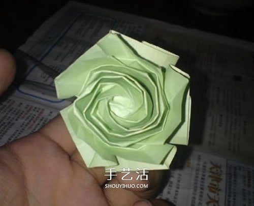 美麗又復(fù)雜玫瑰花折紙 NS玫瑰折紙實(shí)拍圖解 -  itrip.net.cn