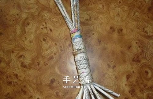 自制生命之樹的做法 廢舊報紙制作生命之樹 -  itrip.net.cn