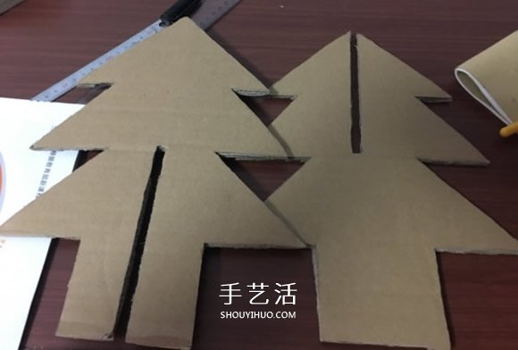 自制大圣誕樹的方法 瓦楞紙制作大立體圣誕樹 -  itrip.net.cn