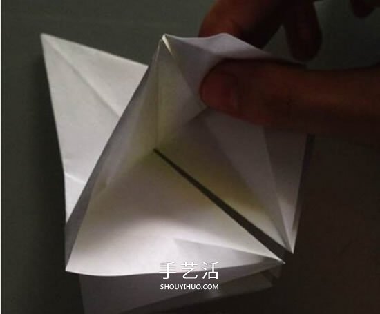 紙百合花的折法圖解 折百合花的方法步驟 -  itrip.net.cn