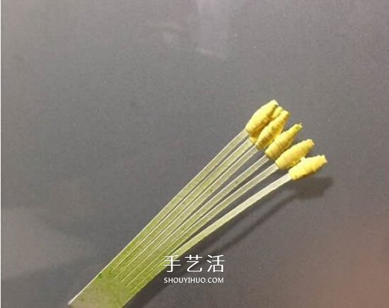 紙百合花的折法圖解 折百合花的方法步驟 -  itrip.net.cn