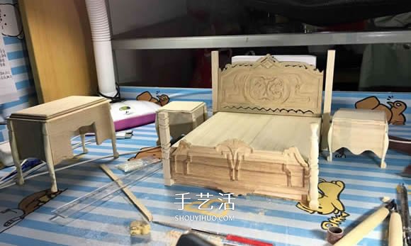 純手工迷你家具 呈現(xiàn)歐洲三個時期的室內(nèi)環(huán)境 -  itrip.net.cn