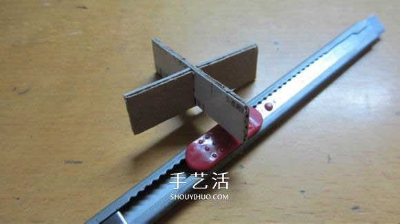 自制紙相框的方法圖解 DIY紙相框怎么做教程 -  itrip.net.cn