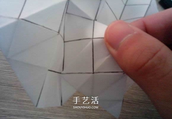 八瓣川崎玫瑰折法圖解 折紙八瓣川崎玫瑰花 -  itrip.net.cn