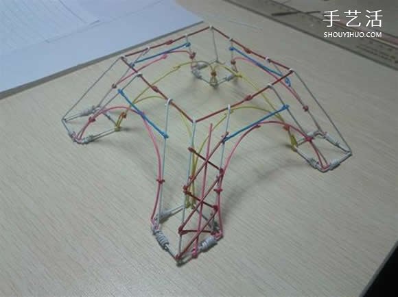 埃菲爾鐵塔模型制作 回形針做埃菲爾鐵塔教程 -  itrip.net.cn