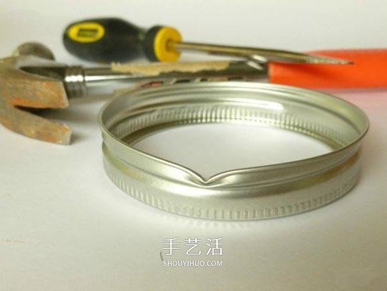 簡(jiǎn)易撥浪鼓的制作方法 手工撥浪鼓的做法圖解 -  itrip.net.cn