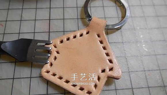 自制皮革鑰匙扣的方法 皮革手工制作鑰匙扣 -  itrip.net.cn