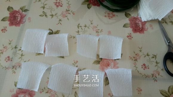 皺紋紙做玫瑰花的過程 簡易皺紋紙玫瑰做法 -  itrip.net.cn