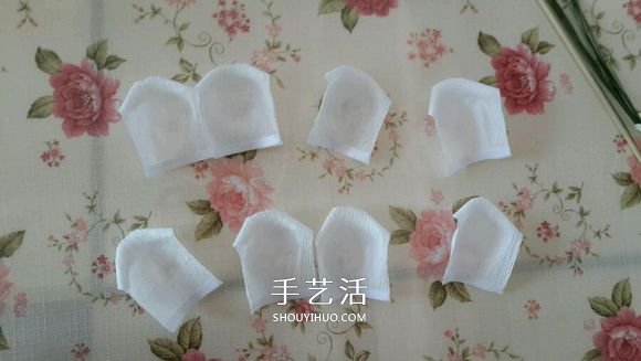 皺紋紙做玫瑰花的過程 簡易皺紋紙玫瑰做法 -  itrip.net.cn