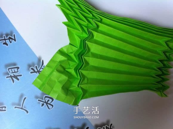 蛇腹蝴蝶的折法圖解 折紙美麗蝴蝶的方法教程 -  itrip.net.cn