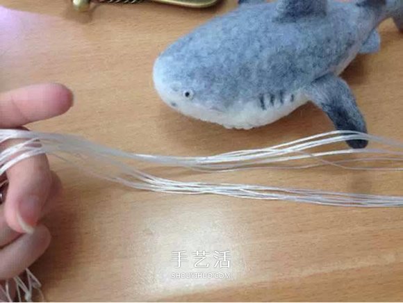 羊毛氈鯊魚鑰匙包DIY 羊毛氈鑰匙包的制作方法 -  itrip.net.cn