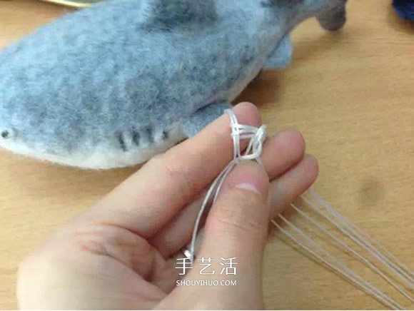 羊毛氈鯊魚鑰匙包DIY 羊毛氈鑰匙包的制作方法 -  itrip.net.cn