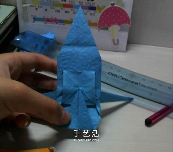 人字拖的折法圖解教程 折紙人字拖鞋的方法步驟 -  itrip.net.cn