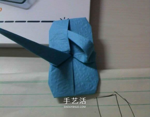 人字拖的折法圖解教程 折紙人字拖鞋的方法步驟 -  itrip.net.cn