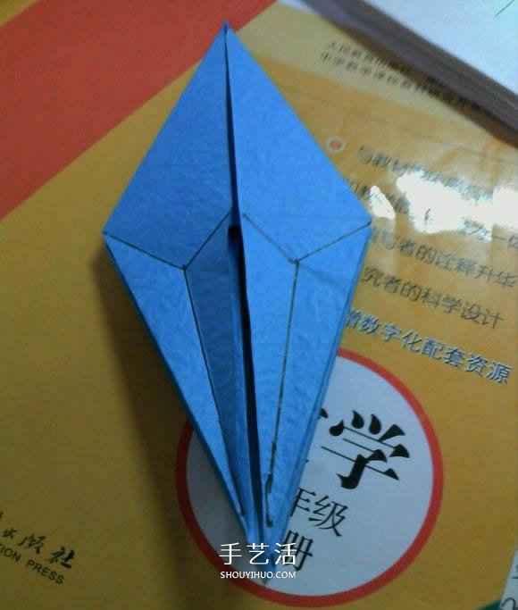 人字拖的折法圖解教程 折紙人字拖鞋的方法步驟 -  itrip.net.cn