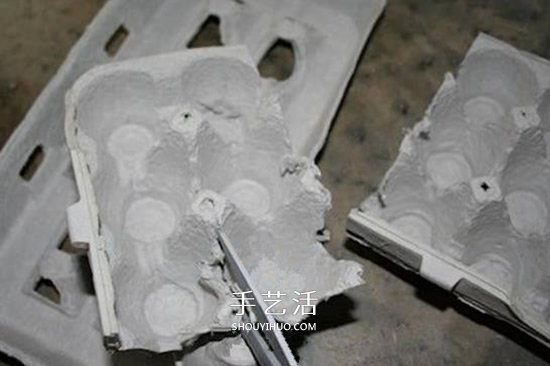 蛋托制作立體花朵裝飾畫 簡單蛋托裝飾畫做法 -  itrip.net.cn