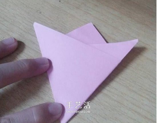 六瓣百合花折紙圖解 折紙六瓣百合的方法教程 -  itrip.net.cn