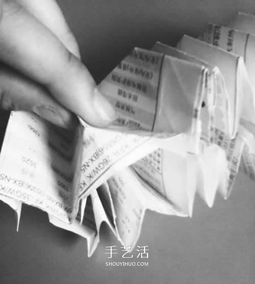 手工紙煙花的折法圖解 折紙煙花的方法步驟圖 -  itrip.net.cn