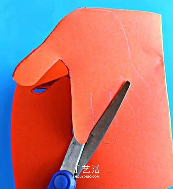 萬圣節(jié)女巫面具的做法 餐盤做女巫頭像的方法 -  itrip.net.cn