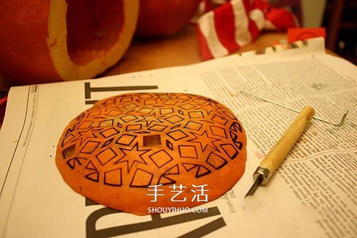 感恩節(jié)南瓜燈雕刻制作 多層萬(wàn)圣節(jié)南瓜燈DIY -  itrip.net.cn