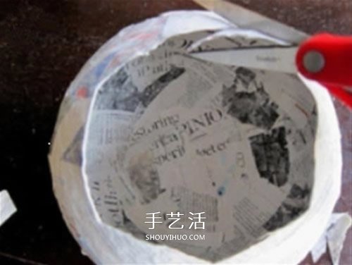 廢報(bào)紙做南瓜燈的方法 簡(jiǎn)易幼兒南瓜燈制作教程 -  itrip.net.cn