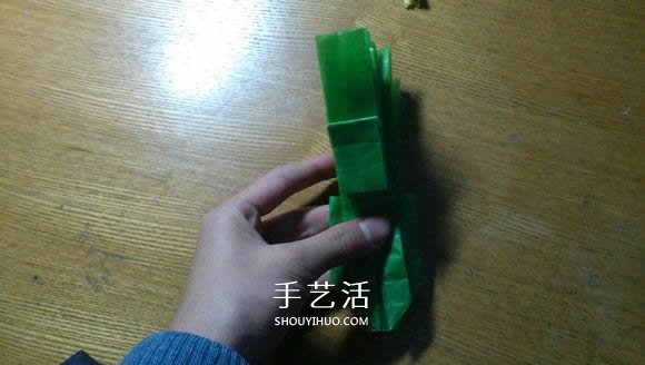 立體螳螂的折法圖解 折紙小螳螂的詳細(xì)步驟 -  itrip.net.cn