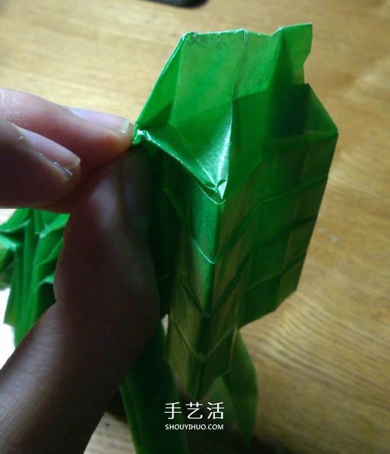 立體螳螂的折法圖解 折紙小螳螂的詳細(xì)步驟 -  itrip.net.cn