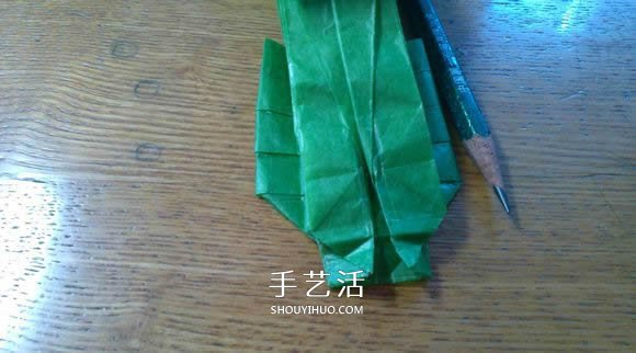 立體螳螂的折法圖解 折紙小螳螂的詳細(xì)步驟 -  itrip.net.cn