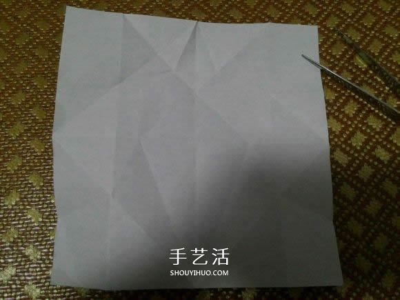 圣誕老人折紙步驟圖解 紙折圣誕老人怎么折 -  itrip.net.cn
