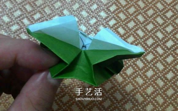 圣誕老人折紙步驟圖解 紙折圣誕老人怎么折 -  itrip.net.cn