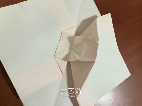 復雜立體跑車的折法 詳細折紙跑車圖解步驟 -  itrip.net.cn