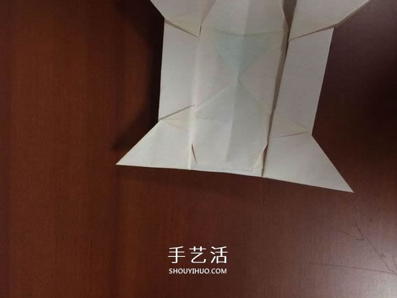 復雜立體跑車的折法 詳細折紙跑車圖解步驟 -  itrip.net.cn