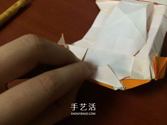 復雜立體跑車的折法 詳細折紙跑車圖解步驟 -  itrip.net.cn