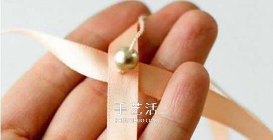 自制絲帶串珠項(xiàng)鏈圖解 優(yōu)雅帶珠子絲帶項(xiàng)鏈DIY -  itrip.net.cn