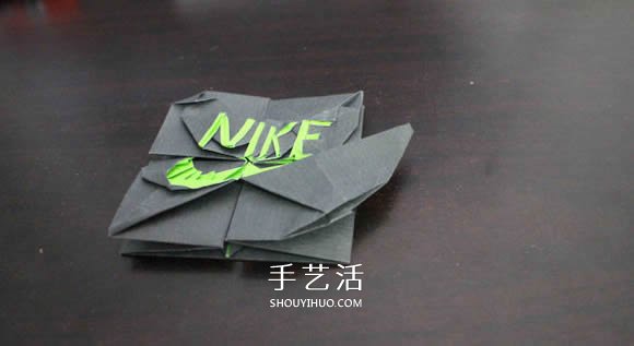 耐克標志的折紙方法 怎么折NIKE標志的圖解 -  itrip.net.cn