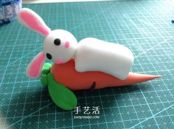 超輕粘土制作可愛(ài)兔子和胡蘿卜的圖解教程 -  itrip.net.cn