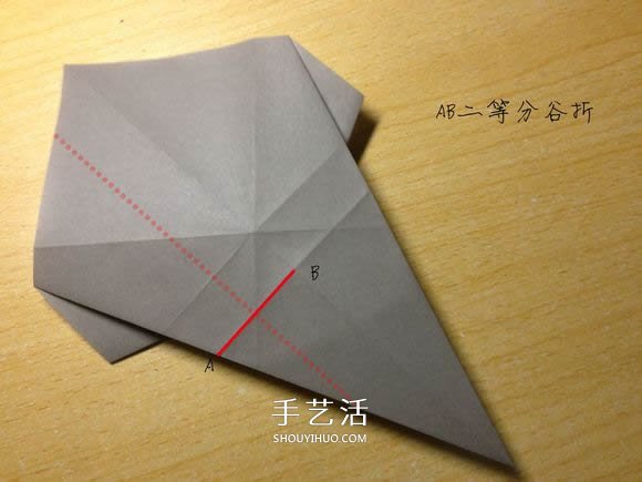 挖土機(jī)的折紙方法圖解 手工挖掘機(jī)的折法過(guò)程 -  itrip.net.cn