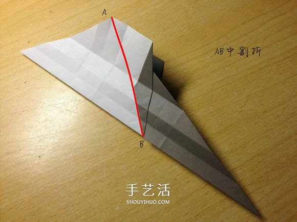 挖土機(jī)的折紙方法圖解 手工挖掘機(jī)的折法過(guò)程 -  itrip.net.cn